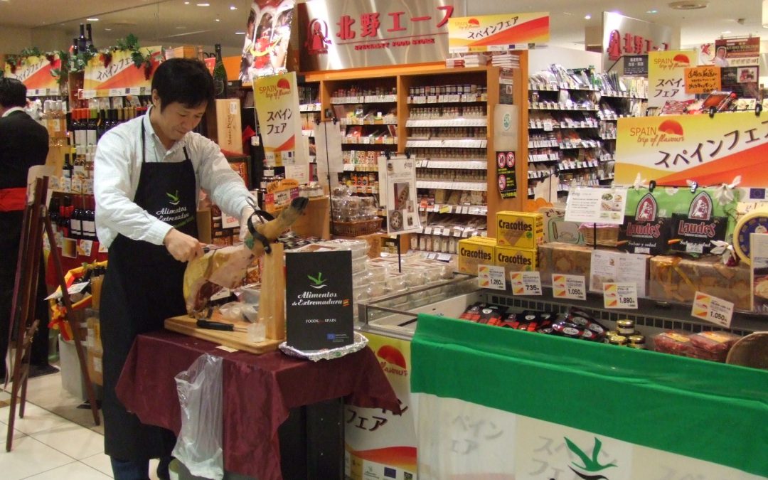 Alimentos de Extremadura se promociona por primera vez en Japón en colaboración con la Federación Española de Industrias de la Alimentación y Bebidas, FIAB.