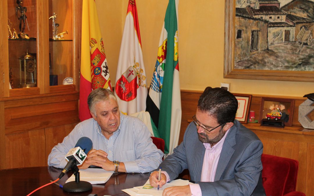 Miguel Bernal, Director General de Extremadura Avante, destaca el apoyo a proyectos con una línea social en su primera visita al tejido empresarial extremeño en Villafranca de los Barros.