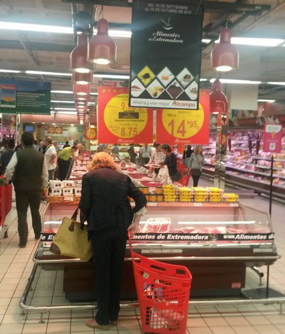 «Alimentos de Extremadura» se promocionará en 22 hipermercados de Alcampo durante 17 días