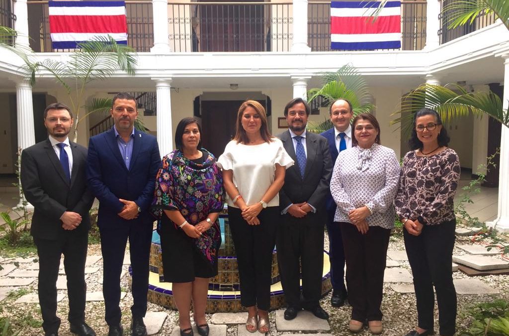 Extremadura afianza sus relaciones comerciales e institucionales con Costa Rica