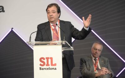Fernández Vara destaca que la nueva plataforma de alta velocidad permitirá que las mercancías de la región lleguen a todos los puertos de la Península Ibérica