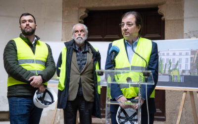 El presidente de la Junta visita en Cáceres las obras de remodelación del Palacio de Godoy, uno de los grandes proyectos que contribuirá a la competitividad turística de Extremadura