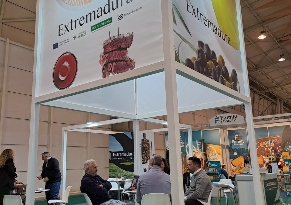 Extremadura promociona la riqueza de su sector agroalimentario en la Feria Internacional de Lisboa