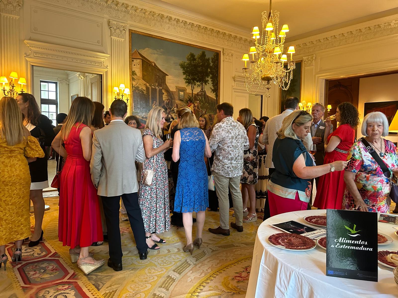 Los productos agroalimentarios de Extremadura brillan en la Summer Party de la British Spanish Society