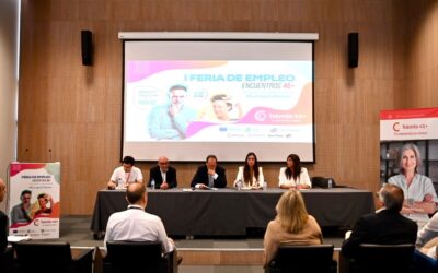 La directora general de Empresa destaca las oportunidades que genera el entorno transfronterizo en una jornada de la Cámara de Comercio de Badajoz